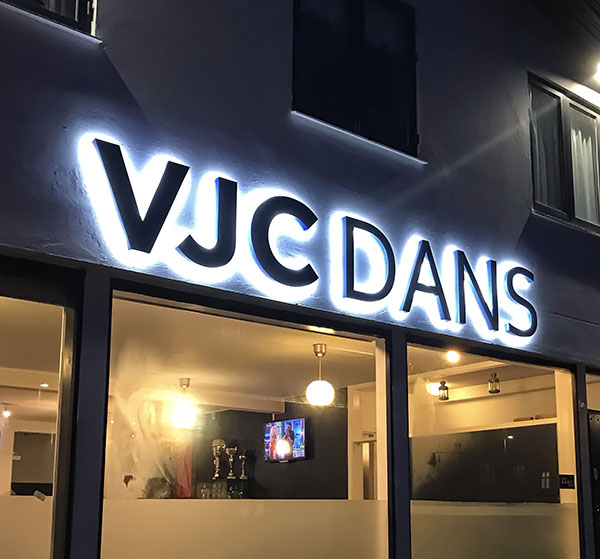 VJCDANS • HILLERØD
