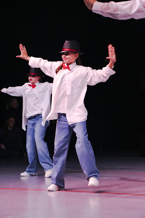 Billeder fra Afslutningsshowet - VJCDANS Din Danseskole i Nordsjælland