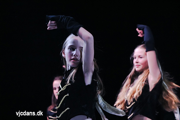 Billeder fra Afslutningsshowet - VJCDANS Din Danseskole i Nordsjælland
