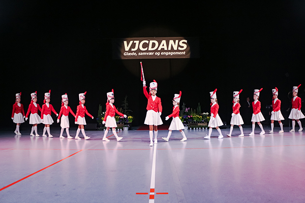 Billeder fra Afslutningsshowet - VJCDANS Din Danseskole i Nordsjælland